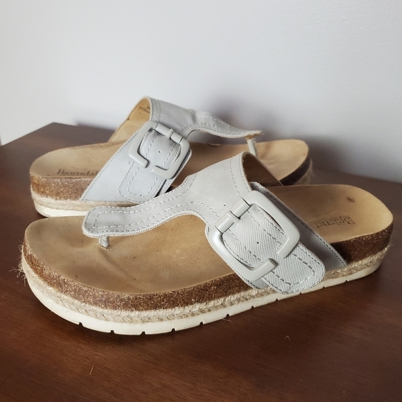 Bjorndal Penelope T-strap Sandals Womens‎ 8 Khaki Boho Lagenlook Casual - Picture 1 of 12